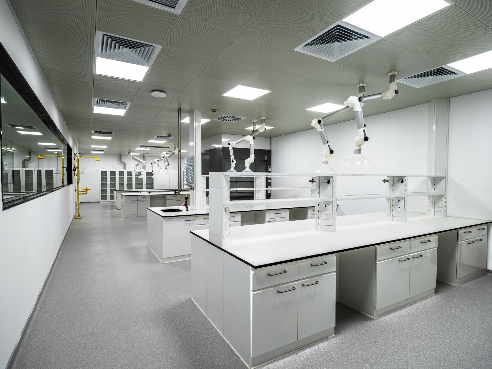 1677659136345877.jpg 1677659136345877.jpg